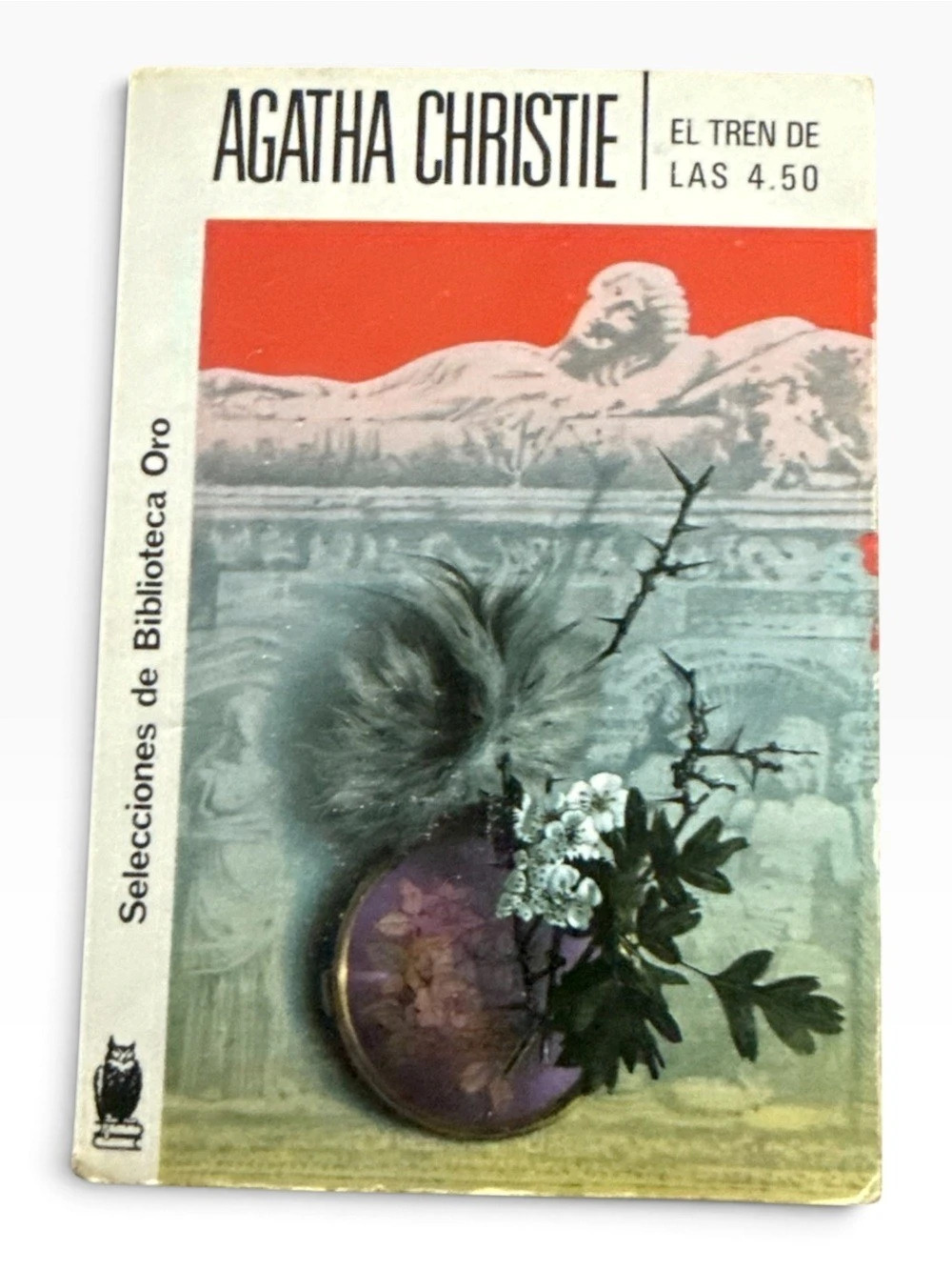 Biblioteca Oro El tren de las 4.50 Vintage Spanish Agatha Christie Novel